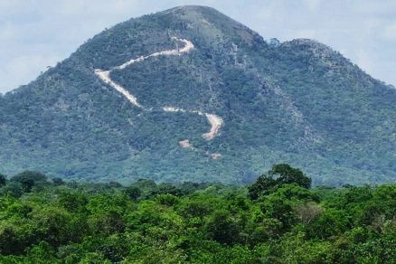 O Morro de Santo Antnio, onde so realizadas trilhas principalmente nos finais de semana