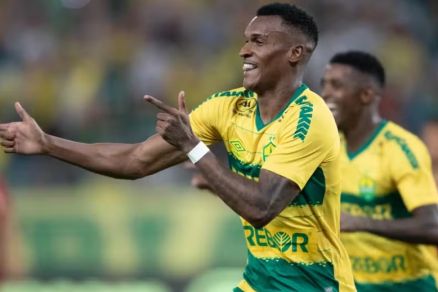 Matheus Alexandre ficou no Dourado por duas temporadas