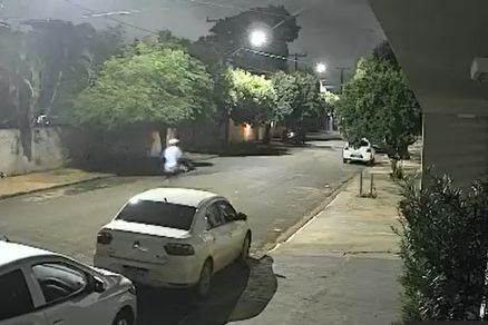 Frame de vdeo mostra suspeito correndo 