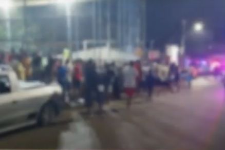A Polcia Militar realizou ao e dispersou o pblico que se aglomerava no local