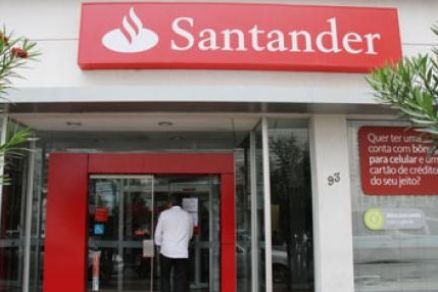 Fachada de uma ag�ncia do Banco Santander