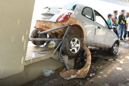 Carro aps coliso em Rondonpolis 