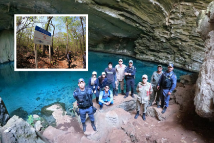 A Gruta Lagoa Azul est localizada no Parque Estadual Gruta da Lagoa Azul