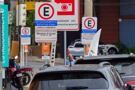 Consrcio aciona TCE para aumentar preo e tenta censurar Abilio