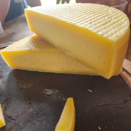 Pelo SIAPP, em 2024, cinco estabelecimentos produtores de queijo a realizaram o registro e conseguiram a liberao para comercializar os produtos em novos mercados.