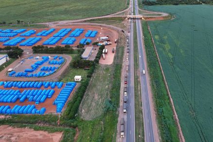 A imensa filha formada nas proximidades do terminal