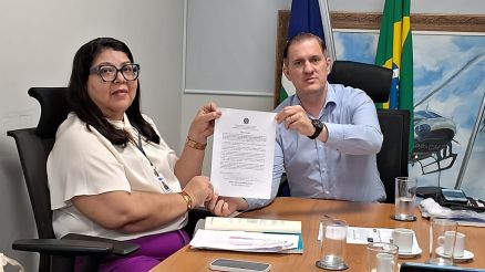 Reuni�o de assinatura do Termo de Compromisso 