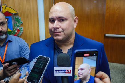 O prefeito de Cuiab Abilio Brunini: pagamento do prmio-sade