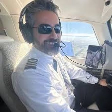 O piloto Gustavo Medeiros
