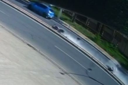 Momento do acidente, que ocorreu na Arquimedes Pereira Lima