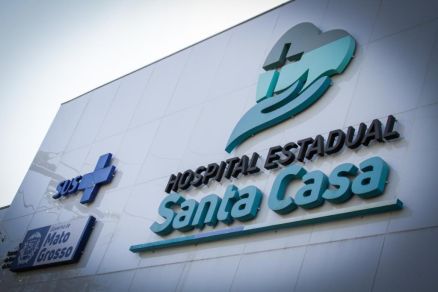 Fachada do Hospital Santa Casa, em Cuiab