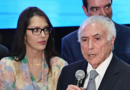 A deputada Janaina Riva e o ex-presidente Michel Temer: evento em Cuiab (Foto: Victor Ostetti/MidiaNews)