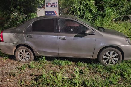 Veculo Toyota Etios da vtima de 54 anos que tinha sido roubado na ltima quinta-feira (20)