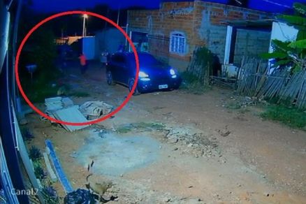 Momento em que Ezequiel Vieira  atingido pelo irmo do genro 