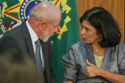 Presidente Lula e ministra da sade Nsia Trindade, que foi demitida nesta tera-feira