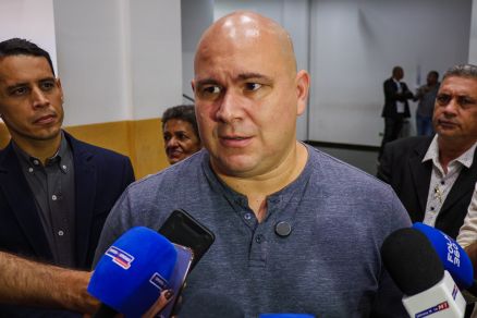 O prefeito de Cuiab, Abilio Brunini, acredita que o contrato no traz vantagens para a Capital
