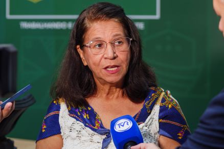 A servidora Solange Dias, que estar fora do comando da Educao de Cuiab