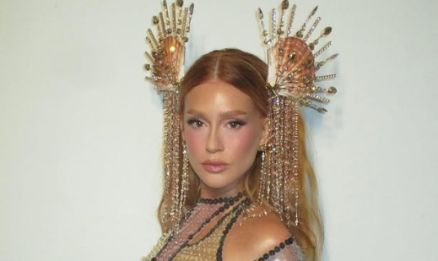 A atriz Marina Ruy Barbosa chamou sua fantasia de Aquamarine