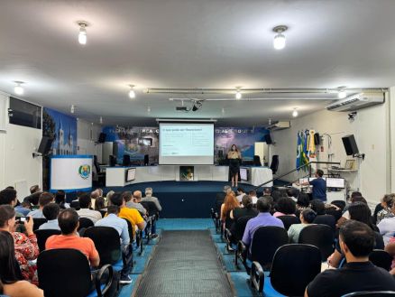 O evento contou com a presen�a de 140 pessoas