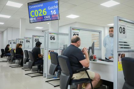 Atendimento presencial por agendamento, na sede do Detran-MT, em Cuiab