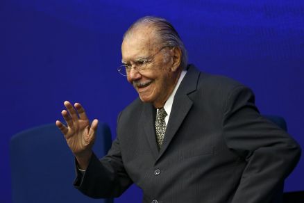 O ex-presidente da Repblica, Jos Sarney, durante solenidade de transmisso de cargo do ministro dos Transportes, Renan Filho