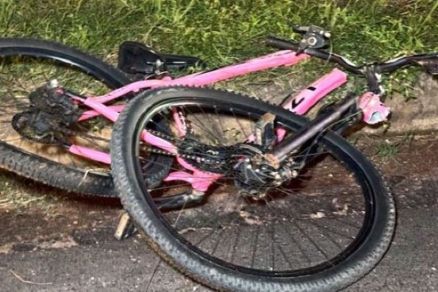 Bicicleta de adolescente que foi atingido por picape 