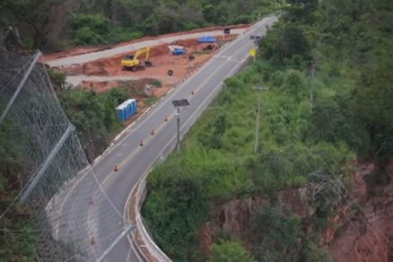 Vista da obra do Porto do Inferno, na MT-251, rodovia que liga Cuiab a Chapada dos Guimares