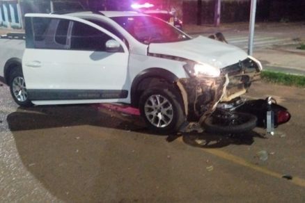 A Volkswagen Saveiro e a moto envolvidas no acidente fatal