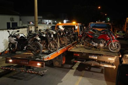 As motocicletas apreendidas durante a opera��o 