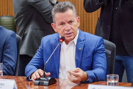 O governador Mauro Mendes, que diz que no foi convidado para evento de Lula