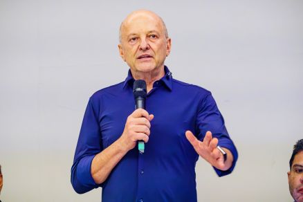 O governador em exerccio Otaviano Pivetta, que falou sobre a sada da ex-secretria