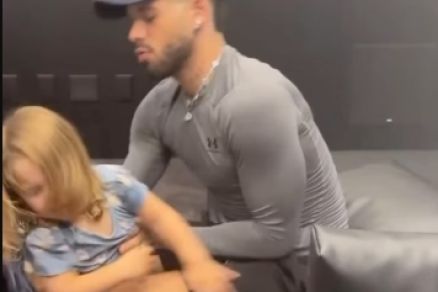 O cantor Z� Felipe com sua filha primog�nita, Maria Flor