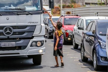 Cmara aprova lei que probe crianas em semforos de Cuiab