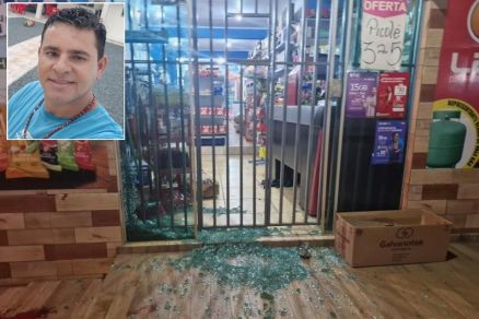 Jos Cicero (em detalhe) foi atingido pelos disparos em frente a sua convenincia 