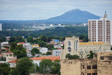 Cuiab deve apresentar dias sem nuvens e com mxima de 38C