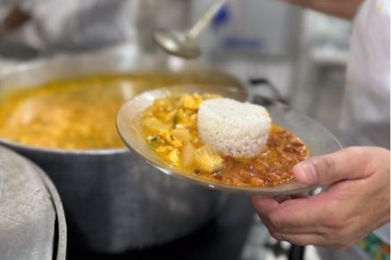 Prato de lanche em escola estadual de MT 