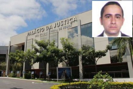 O procurador do Munic�pio de Rio Branco, Andr� da Concei��o Paiva (detalhe), foi afastado do cargo
