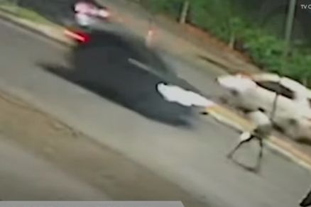 A Kaio Pereira de Almeida foi atingida por um VW/Nivis de cor preta