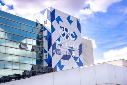 Fachada do Hospital Central, em construo pelo Governo em Cuiab