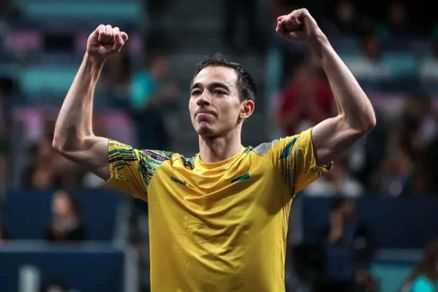 Hugo Calderano fechou neste domingo (18) a participa��o no WTT Star Contender de Doha, no Catar, conquistando a medalha de bronze