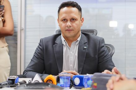 O secretrio-adjunto da Secretaria de Estado de Segurana, coronel Fernando Augustinho
