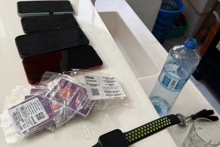 Material apreendido durante a operao, na manh desta quinta