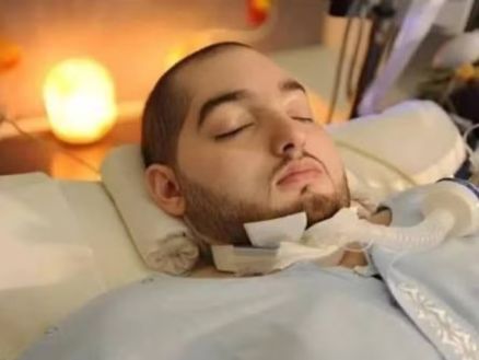 'Pr�ncipe Adormecido': membro da realeza saudita completa 20 anos em coma, com esperan�a de um dia acordar 