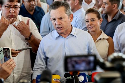 O governador Mauro Mendes, que criticou PEC da Assembleia Legislativa sobre RGA