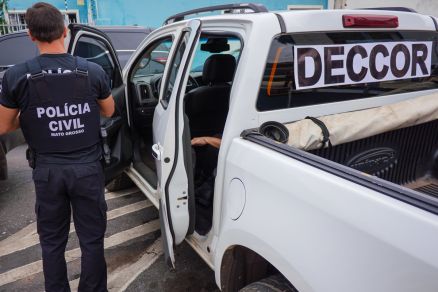 Agentes da Deccor cumpriram mandados na Cmara Municipal na manh desta tera
