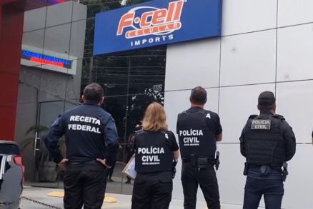 Agentes cumpriram mandados nas unidades da F-Cell em Cuiab