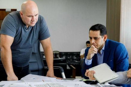 O prefeito de Cuiab Abilio Brunini e o novo secretrio interino de Assistncia Social de Cuiab, William Campos