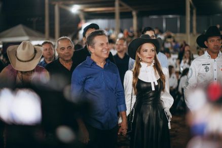 O governador Mauro Mendes e a primeira-dama Virginia Mendes na 12 edio da Semana do Cavalo