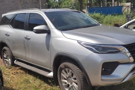 Carro encontrado durante diligncia da Polcia Civil