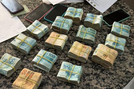Parte do dinheiro apreendido nas operaes desta quarta-feira